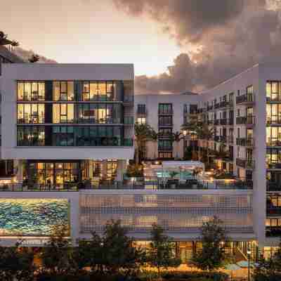 AKA West Palm Hotel Exterior