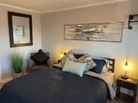 9 Rockleys Vintage Motel, EV Charging Available Hotels near Colorado Mills