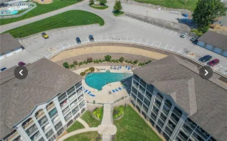 Updated Lands End Upscale Condo - Sleeps 9