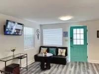Cozy newly renovated 1bed/1bth/pet friendly