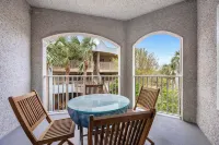 Ocean Hibiscus Retreat For 8 Hotels in Butler Beach