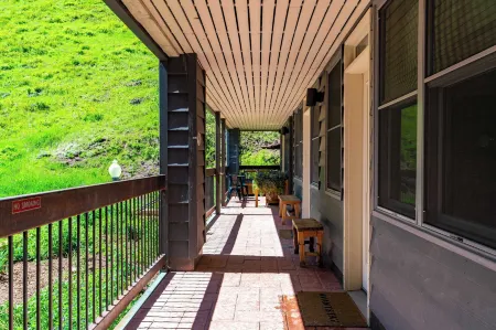 Etta Place 7 by Avantstay Ski in/ Ski Out Unit w/ Striking Views!