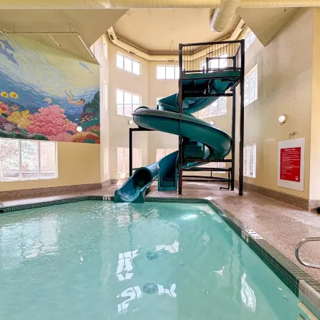 Super 8 by Wyndham Edmonton South