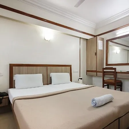 Hotel Golden Plaza