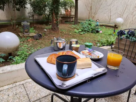 Amhotel Italie Отели рядом с достопримечательностью «Le Petit chercheur d'art»