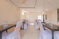 Treebo Raj Palace Hotels in Sehmalpur