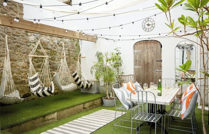 Mr & MRS Smith Artist Residence Cornwall