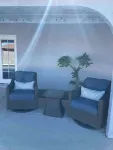 Beautiful 4 bedroom, 2 bathroom house. Outdoor pool.