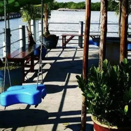 Sea Lion Hotel @ Pulau Ketam