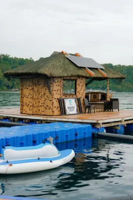 Reef Resort - Samal Island View Unit B9 فنادق في 