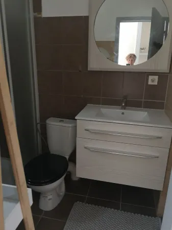 Ben apartment design balcony with beautiful view on our mountains special biker Отели в г. Динь-ле-Бен