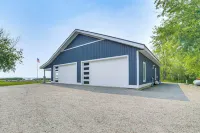 Dock & Panoramic Bay Views: Oconto Retreat! - WiFi