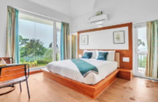 Sila Mountain Majesty Hotels near Byrapura mountain view