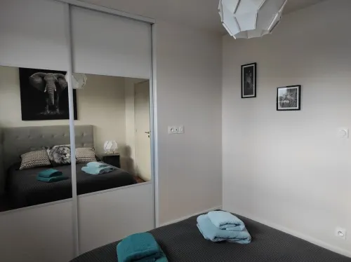 Single-storey wooden house with swimming pool near the beach Hotels in Erdeven