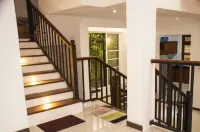 Luxurious modern 2 BR home with complimentary breakfast Hotels in Balagolla