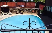 Gunn House Hotel