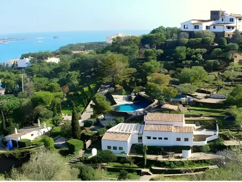 Hotel Rec de Palau فنادق في كاداكيس