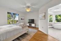 Charming Colonial in the Heart of Mystic