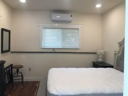 Beach Access Air Conditioned Modern Cottage At Gateway To Olympic National Park