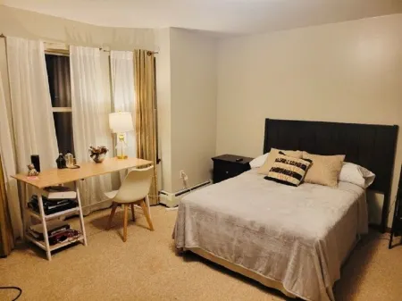 Pocono home close to everything- Kick back and relax in this calm, stylish space Отели в г. Бродхедсвилл