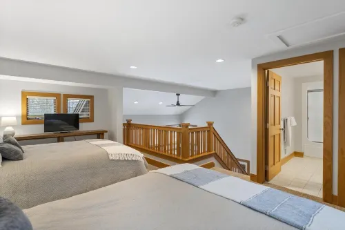 Ski In Ski Out / Slopeside Condo on Boyneland Run / 3 Bedroom / Sleeps 11