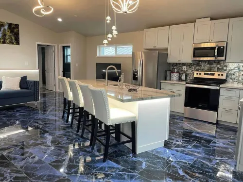 Luxury modern apartment Hotels in Willits