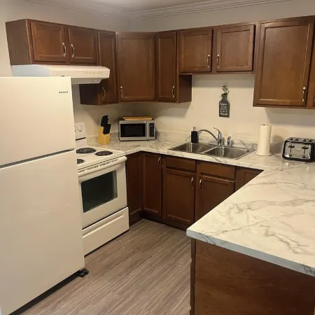 Clean 2 Bedroom