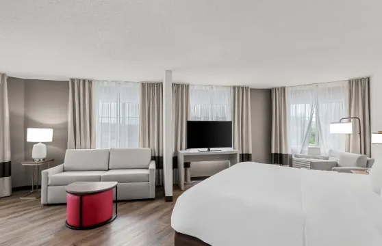 貝爾維尤-奧馬哈奧弗特空軍基地舒適套房酒店