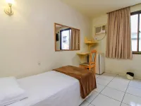 Coral Express Prox ao Hosp Mae de Deus Pucrs, 5Klm de Distancia Hotels near Botanic Garden