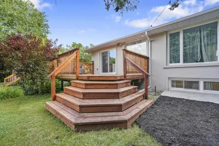 spacious.. Отели рядом с достопримечательностью «Markham Convention Centre»