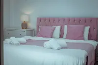 2-bedroom apartment in charming Kilamba with WiFi, AC. Relax and enjoy Hotels in 