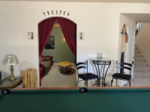 Luxurious Gold Mesa Family Retreat with Gameroom & Theater, Sleeps 10 Guests