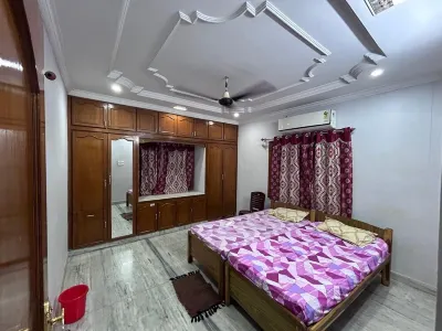 Quaint 9-bedroom bungalow with WiFi, AC in Visakhapatnam Hotels near Visakhapatnam Airport