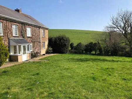 Farmhouse set in Cornish Countryside, near Fowey Отели в г. Фоуи