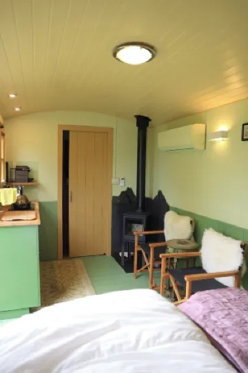 Tiny House @ Villa Ariola Отели в г. Масса-Каррара