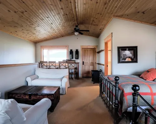 Cabin 3 at the Almo Inn, Close to City of Rocks National Park and Castle Rock Hotels in Almo
