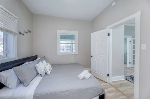 Cozy 1-Bedroom Retreat Near DePauw University & Downtown Greencastle!