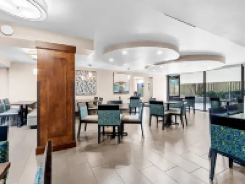 Comfort Inn University Hotels in Wilmington