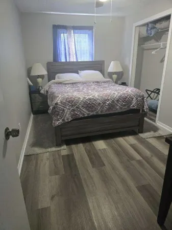 Home Away From Home - Cozy Stay Near College