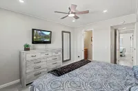 Charming 2bedroom ocean view beach front condo in Seaside Hts w pool, AC, WiFi