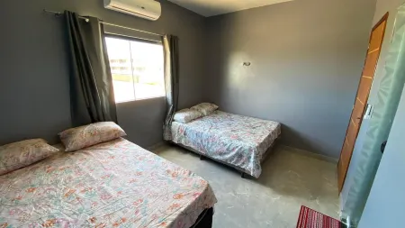 This beautiful and cozy house is located 800 meters from Atalaia beach. Отели в г. Salinopolis