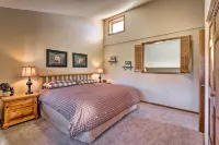 Sunset Mountain View Townhome and Winter Park Ski/Hike/Bike Hub