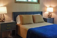 New Listing!! Huge Custom 4-bedroom Chalet in Innsbrook Resort - Pet Friendly!