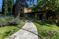 Privatisation D'un mas Typiquement Provençale Avec 20 Chambre, Piscine et Tennis