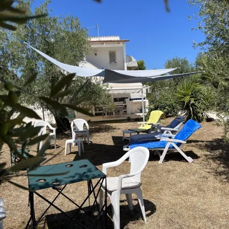 Villa Méditerranée with parking space