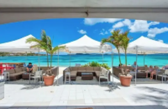 Ocean View Sapphire Condo-Balcony & King Bed