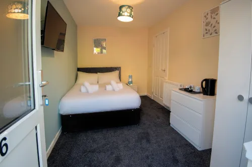 Irvine Riverside Guesthouse - Wifi