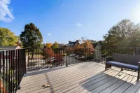 Historic 2 Bed/2 Bath Downtown Loft w/Park View & Spa Access Hotels in Chestertown