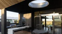 Cliff Top Beach House Hotels in Wonthaggi