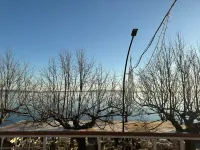 LAKEFRONT IN THE HISTORIC CENTER